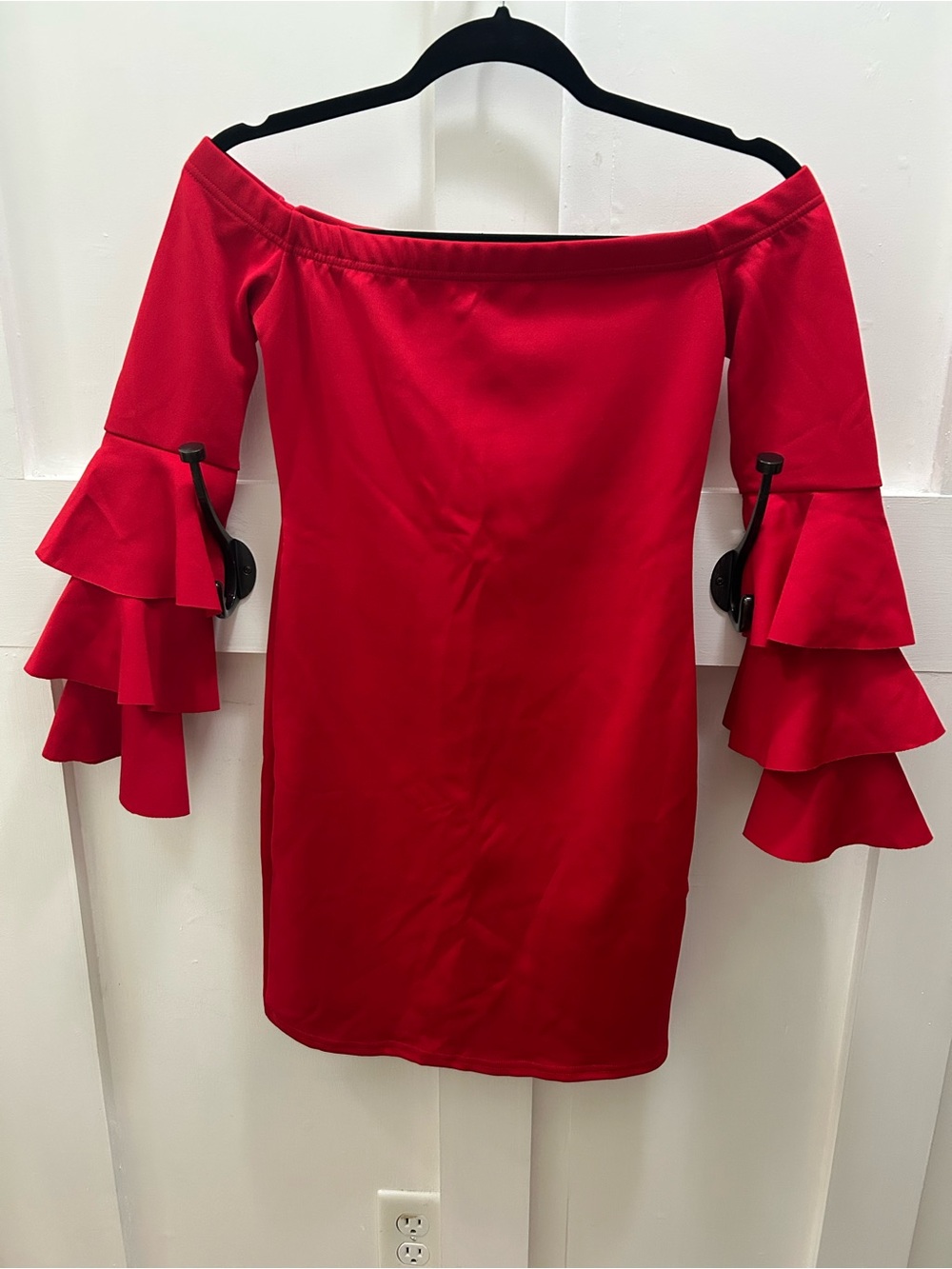 NWT Club London Off-Shoulder Red Ruffle-Sleeve Dress